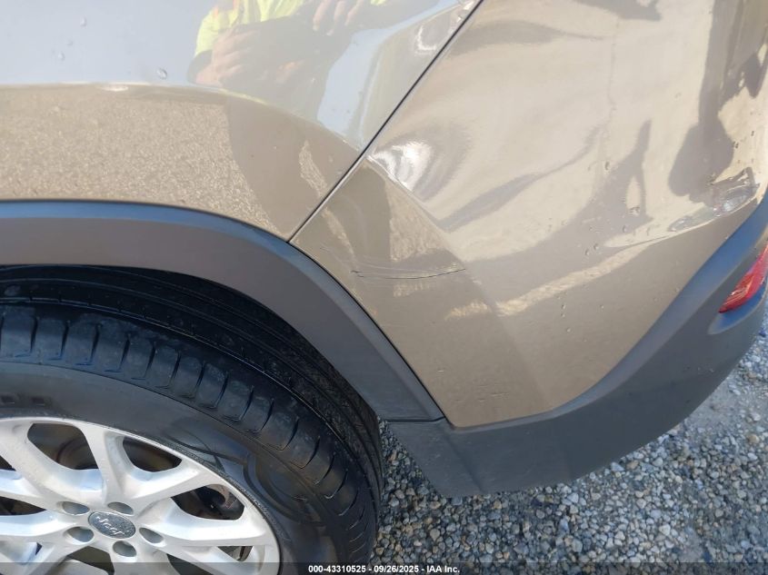 2016 Jeep Cherokee Latitude VIN: 1C4PJLCS8GW281627 Lot: 43310525