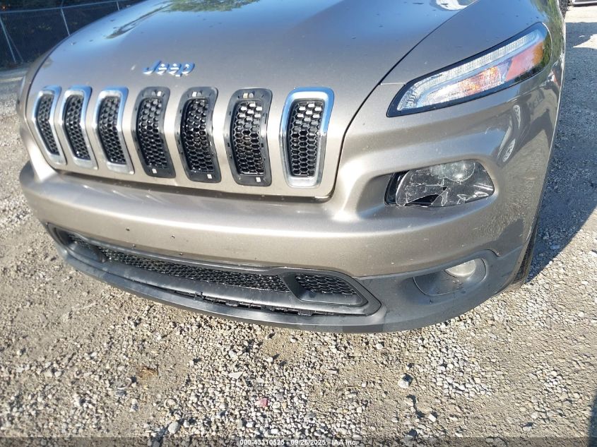 2016 Jeep Cherokee Latitude VIN: 1C4PJLCS8GW281627 Lot: 43310525