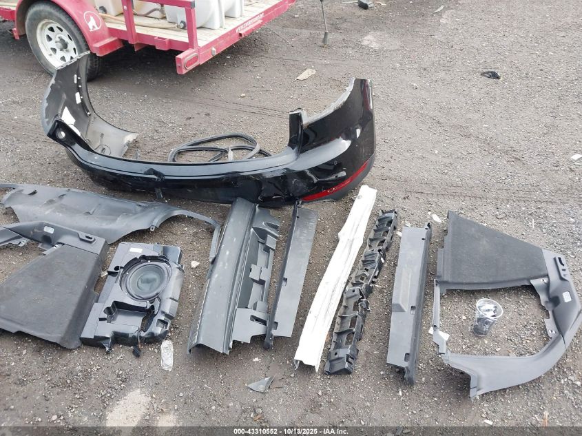 2018 Porsche Macan VIN: WP1AA2A53JLB04892 Lot: 43310552