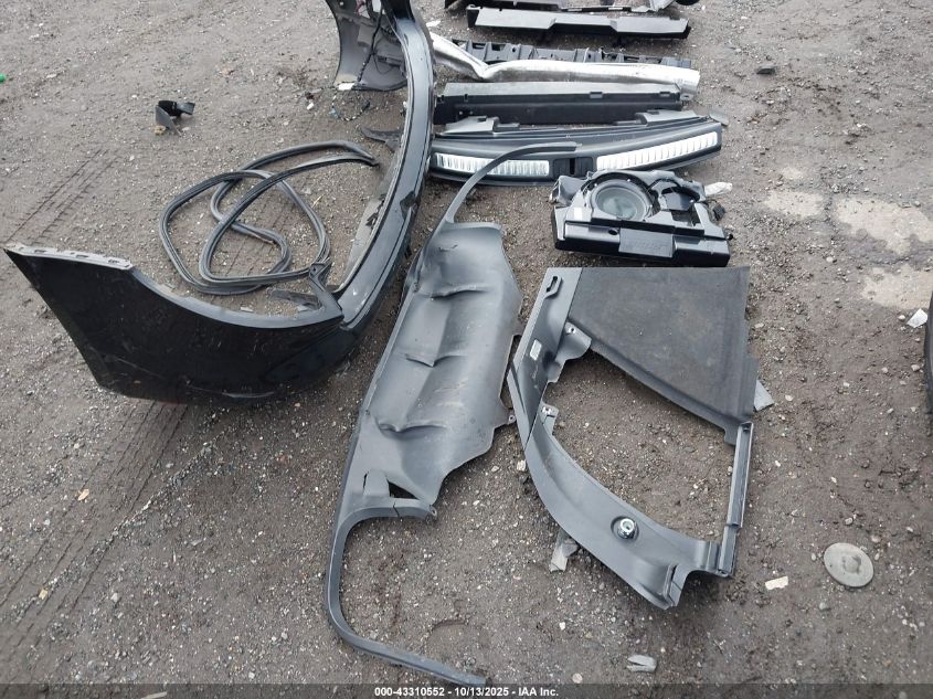 2018 Porsche Macan VIN: WP1AA2A53JLB04892 Lot: 43310552