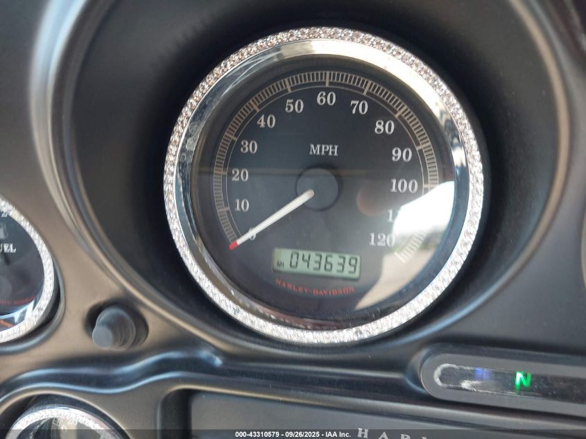 2009 Harley-Davidson Flhtcutg VIN: 1HD1MAM189Y852093 Lot: 43310579