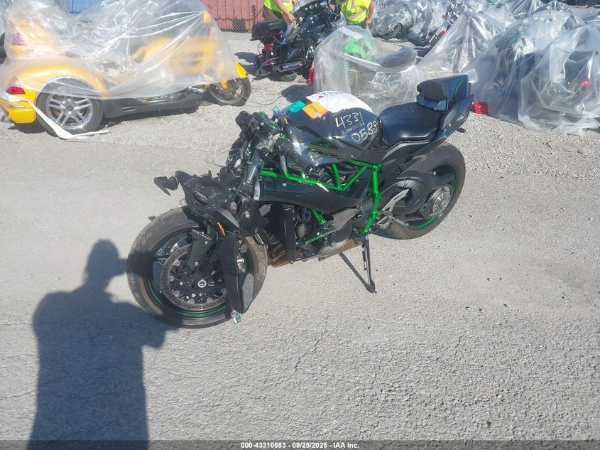 JKAZXCN18FA002128 2015 KAWASAKI ZX photo no. 2
