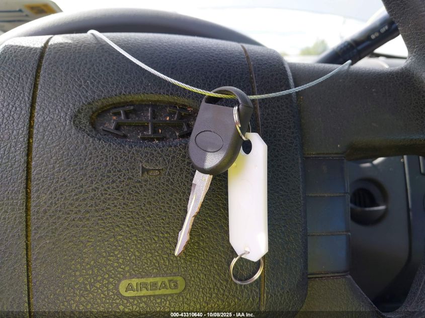 2007 Ford F-150 Stx/Xl/Xlt VIN: 1FTRF12267NA69332 Lot: 43310640