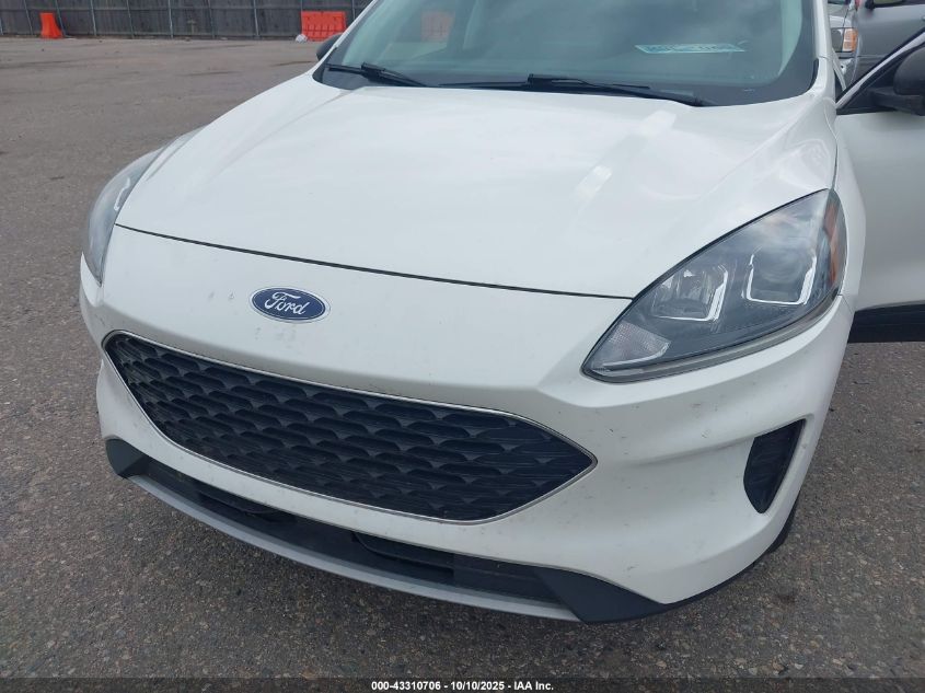 2022 Ford Escape Se VIN: 1FMCU9G65NUA60934 Lot: 43310706