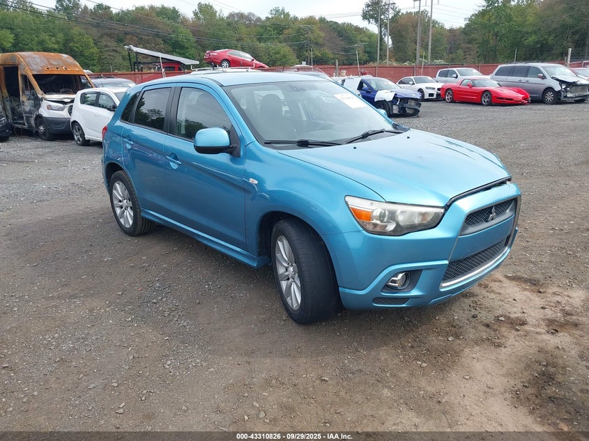 MITSUBISHI OUTLANDER SPORT SE
