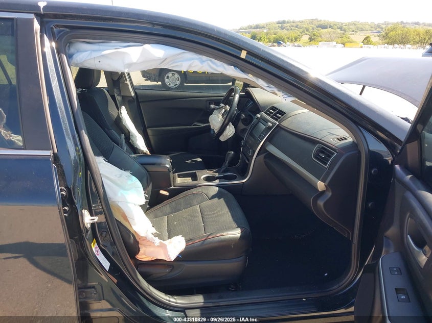 2015 TOYOTA CAMRY SE - 4T1BF1FK0FU973639