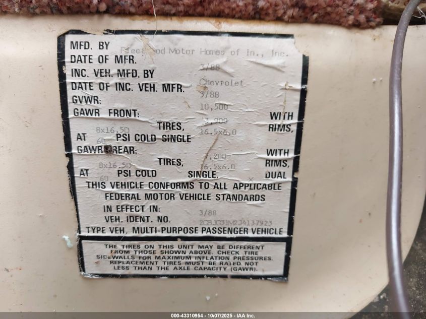 1988 Chevrolet G30 VIN: 2GBJG31M2J4137923 Lot: 43310954