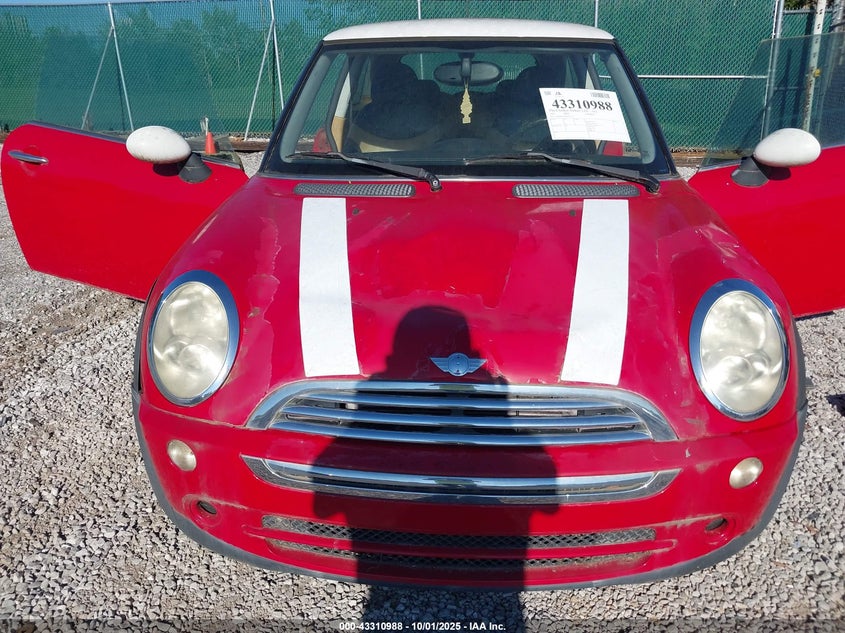 2005 Mini Cooper VIN: WMWRC33445TJ63574 Lot: 43310988