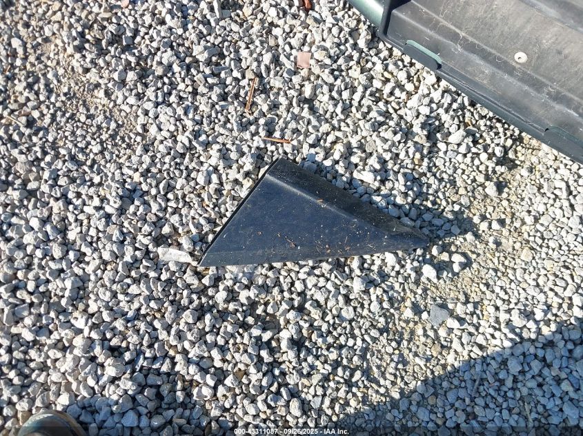 2002 Saturn L-Series L200 VIN: 1G8JU54F32Y573008 Lot: 43311087