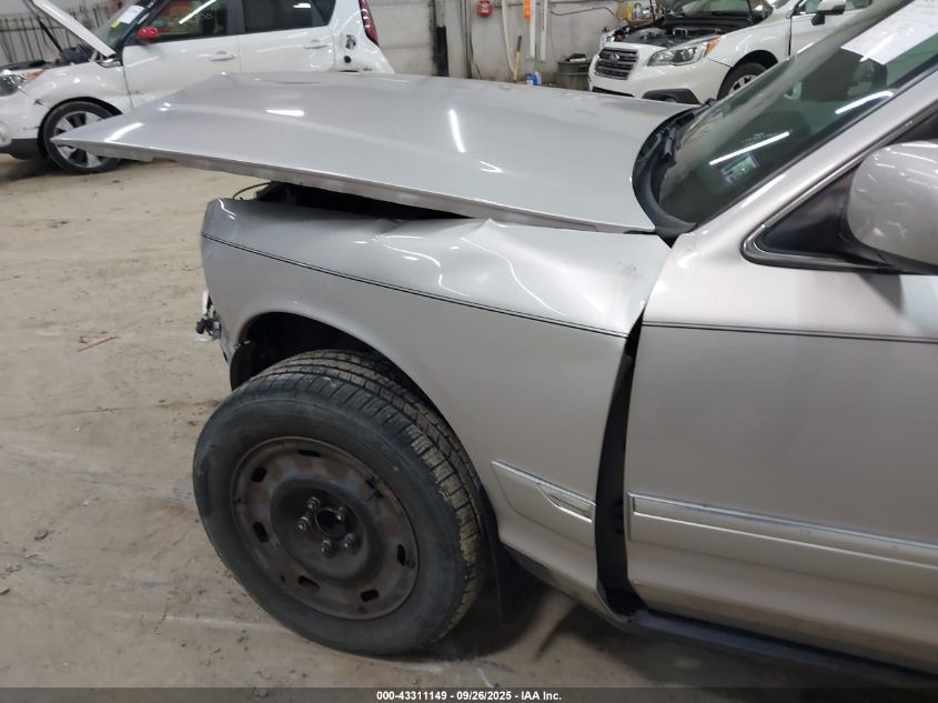 2003 Mercury Grand Marquis Gs VIN: 2MEFM74W43X707970 Lot: 43311149