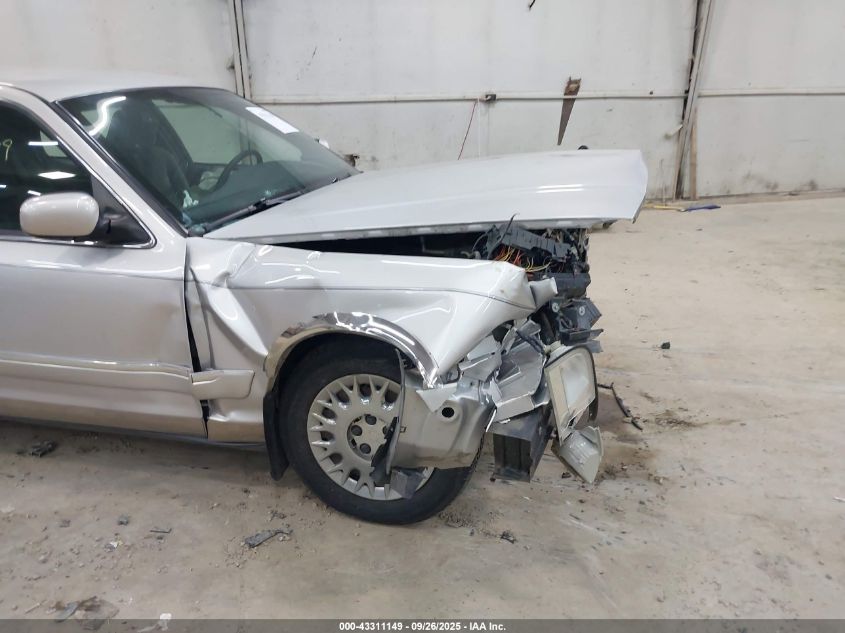 2003 Mercury Grand Marquis Gs VIN: 2MEFM74W43X707970 Lot: 43311149