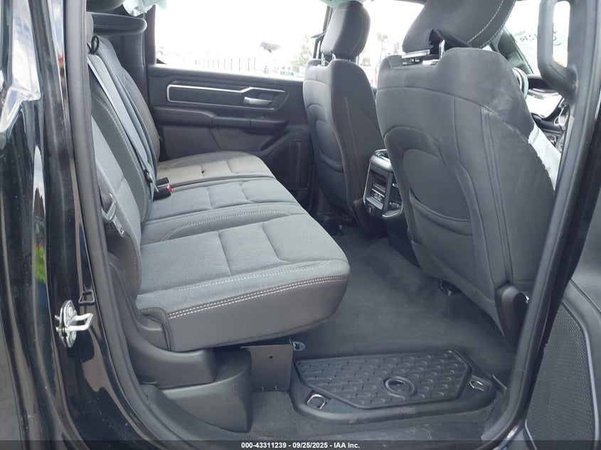 2022 Ram 1500 Big Horn 4X4 5'7 Box VIN: 1C6RRFFG7NN325122 Lot: 43311239