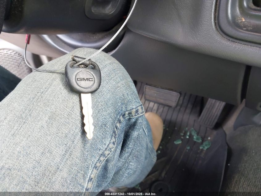 2003 GMC Sierra 1500 VIN: 2GTEC19XX31344852 Lot: 43311243