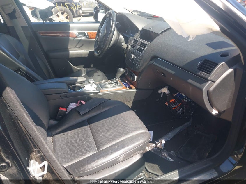 2011 Mercedes-Benz C 300 Luxury 4Matic/Sport 4Matic