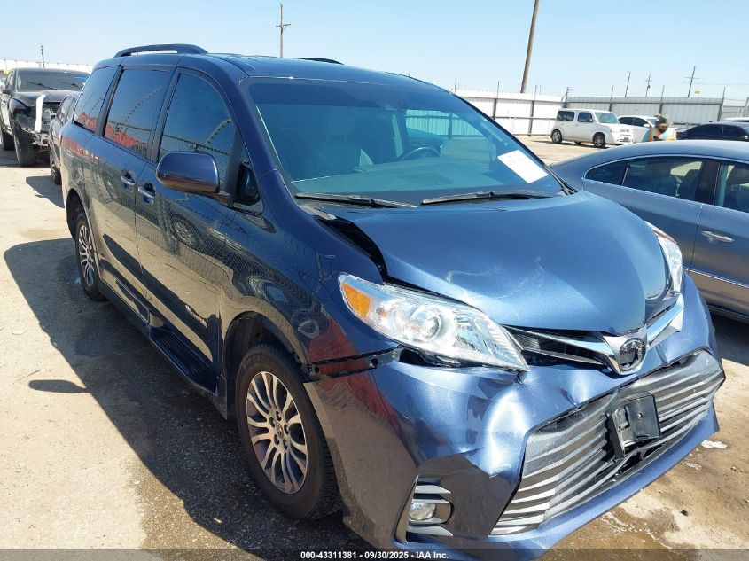TOYOTA SIENNA XLE