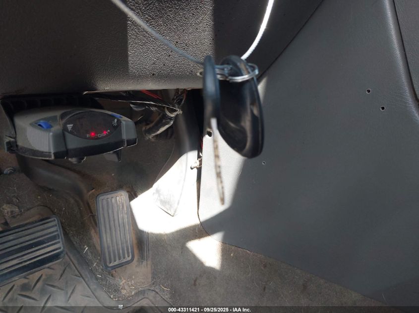 2003 Chevrolet Silverado 2500Hd Ls VIN: 1GCHC23G63F196770 Lot: 43311421