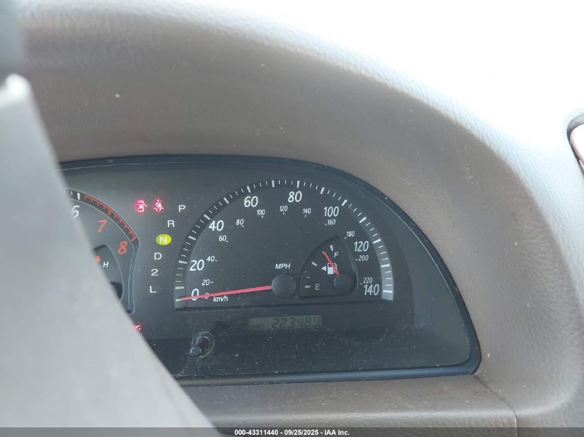 2004 Toyota Camry Le VIN: JTDBE32K940269243 Lot: 43311440