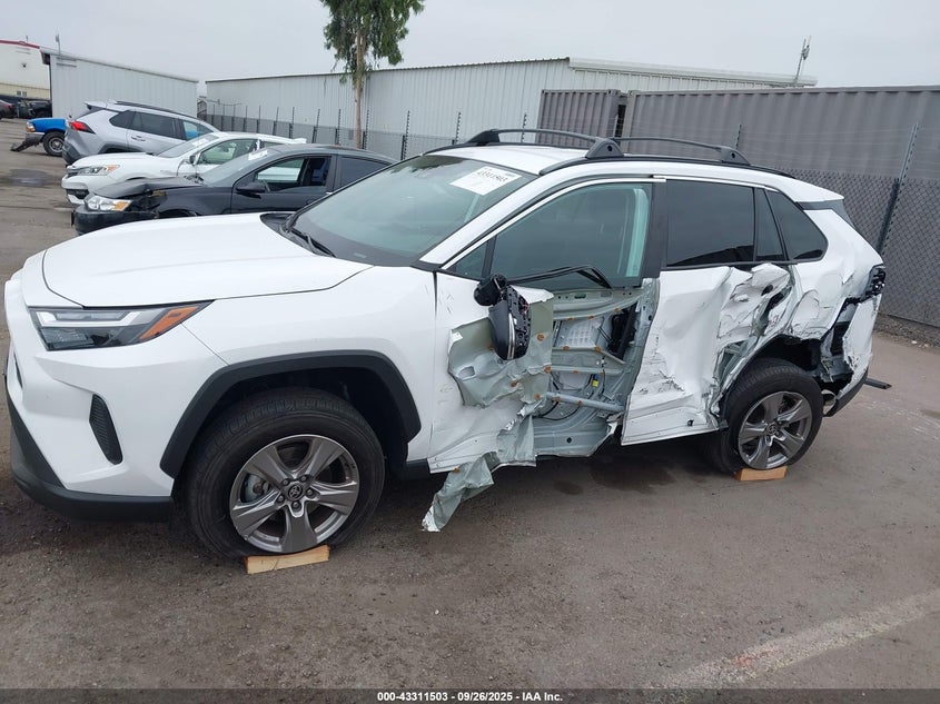 VIN 4T3RWRFV5RU145346 2024 TOYOTA RAV4 HYBRID XLE