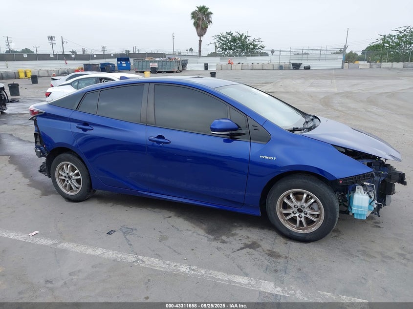 2017 TOYOTA PRIUS TWO JTDKBRFUXH3049301