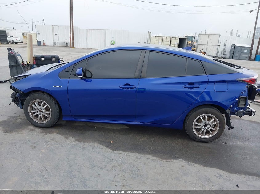 2017 TOYOTA PRIUS TWO JTDKBRFUXH3049301