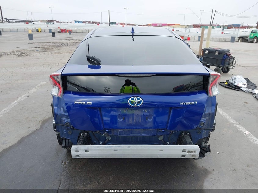 2017 TOYOTA PRIUS TWO JTDKBRFUXH3049301