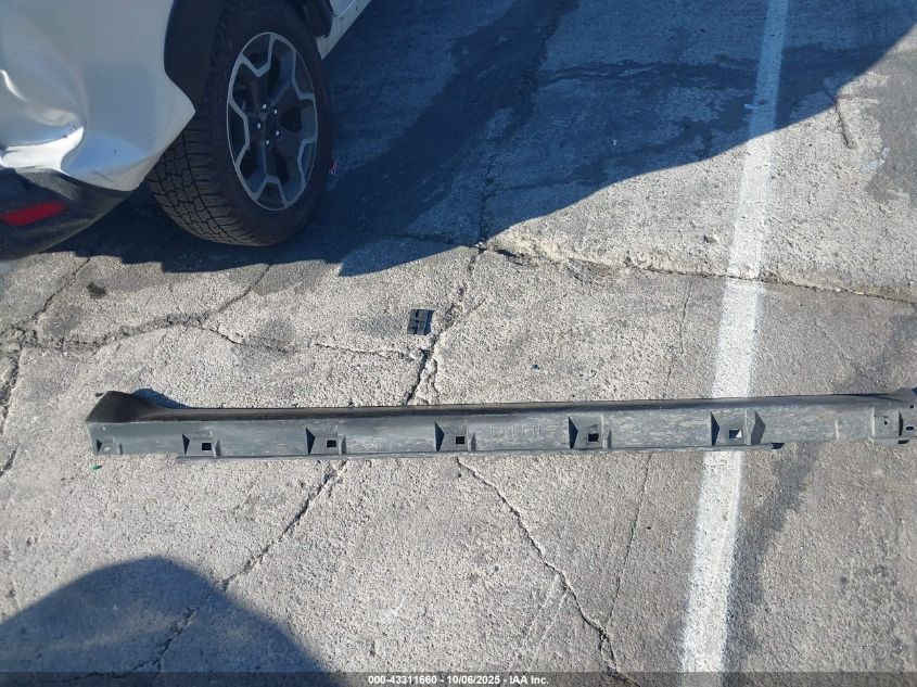 2014 Subaru Xv Crosstrek 2.0I Premium VIN: JF2GPACC2E8329363 Lot: 43311660