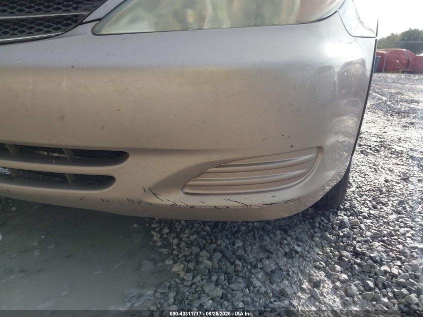 2004 Toyota Camry Le VIN: 4T1BE32KX4U790542 Lot: 43311717