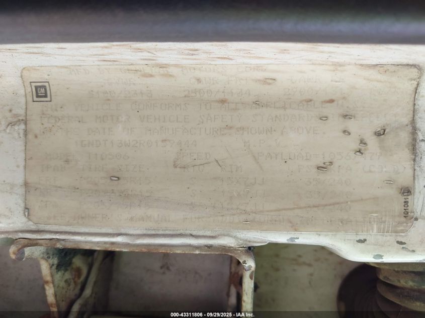 1994 Chevrolet Blazer S10 VIN: 1GNDT13W2R0159444 Lot: 43311806