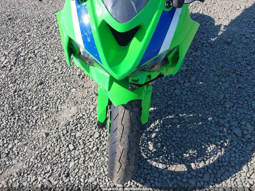 JKBZXJJ18RA005475 2024 KAWASAKI ZX photo no. 14