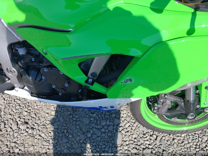 JKBZXJJ18RA005475 2024 KAWASAKI ZX photo no. 15