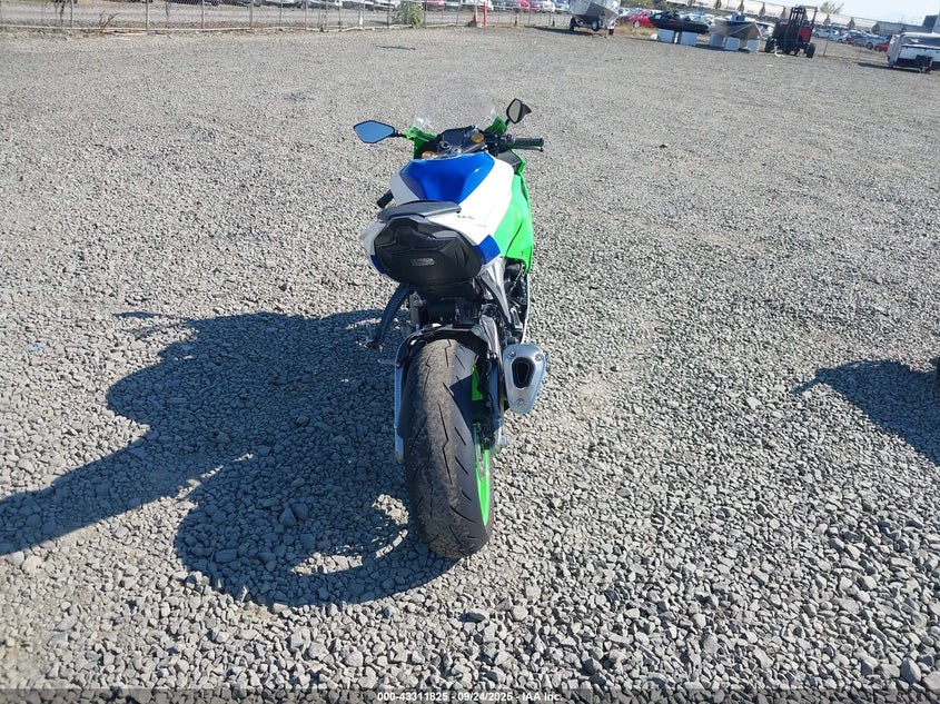 JKBZXJJ18RA005475 2024 KAWASAKI ZX photo no. 6
