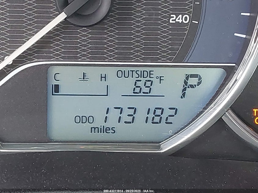 2014 Toyota Corolla L VIN: 5YFBURHE6EP135482 Lot: 43311914