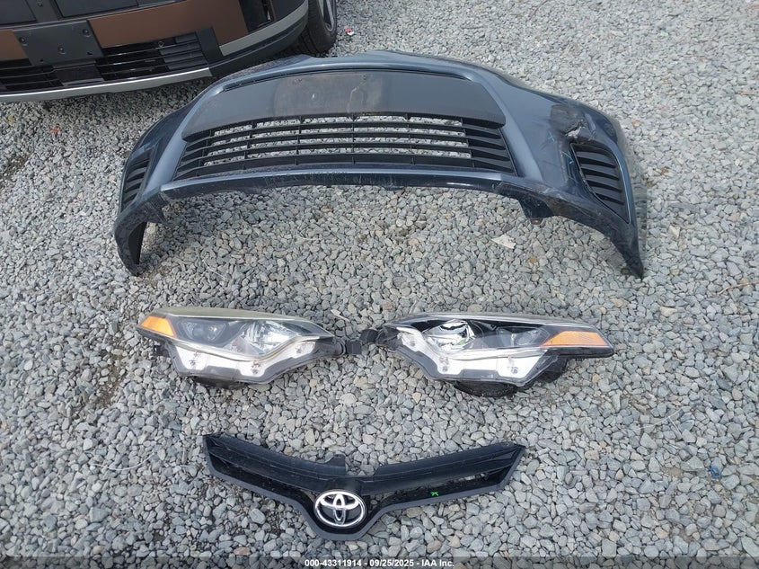 2014 Toyota Corolla L VIN: 5YFBURHE6EP135482 Lot: 43311914