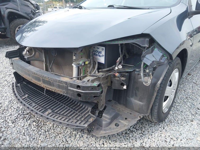 2014 Toyota Corolla L VIN: 5YFBURHE6EP135482 Lot: 43311914