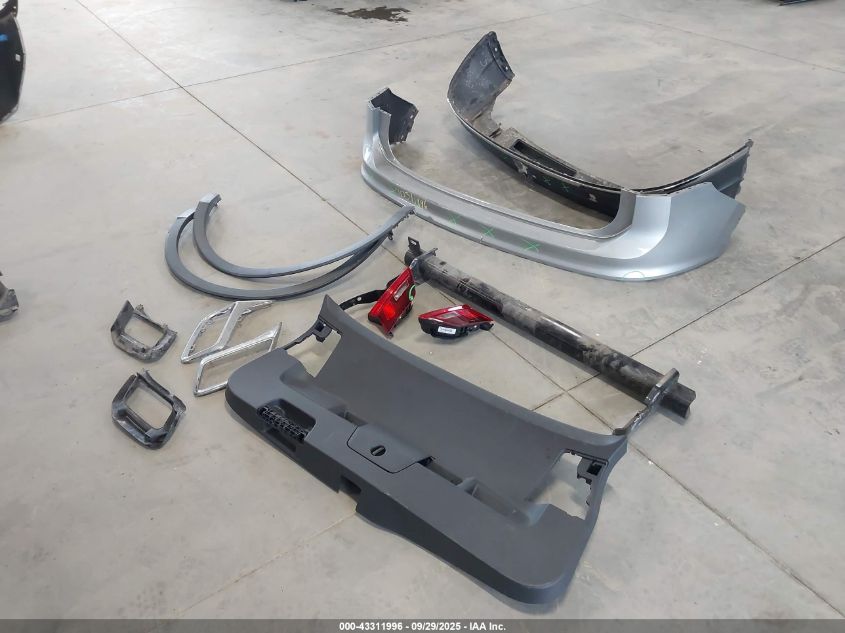 2020 Volkswagen Tiguan 2.0T Se/2.0T Se R-Line Black/2.0T Sel VIN: 3VV3B7AX5LM031985 Lot: 43311996