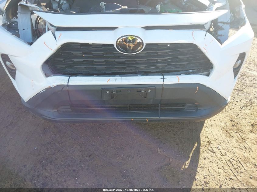 2020 Toyota Rav4 Xle VIN: 2T3P1RFV4LW105661 Lot: 43312037