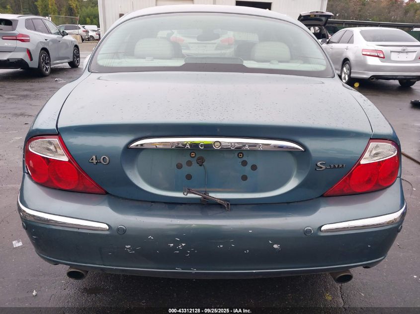 2001 Jaguar S-Type 4.0L V8 VIN: SAJDA01P21GM04972 Lot: 43312128