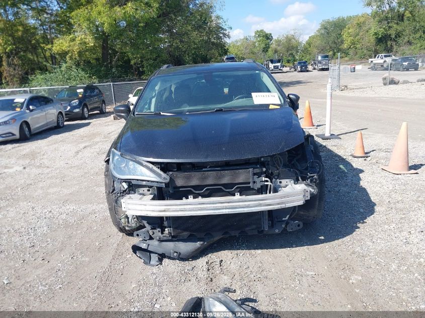 2017 Chrysler Pacifica Touring-L VIN: 2C4RC1BG4HR668027 Lot: 43312130