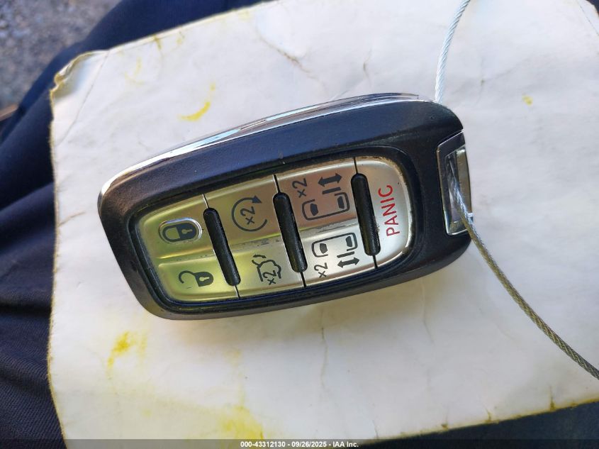 2017 Chrysler Pacifica Touring-L VIN: 2C4RC1BG4HR668027 Lot: 43312130