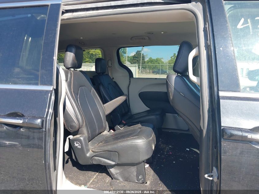 2017 Chrysler Pacifica Touring-L VIN: 2C4RC1BG4HR668027 Lot: 43312130