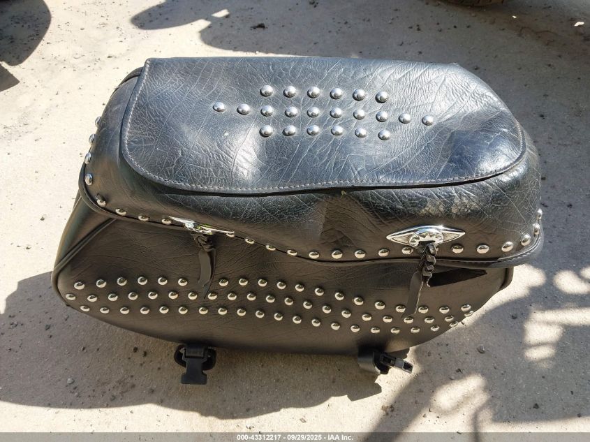 2012 Harley-Davidson Flstc Heritage Softail Classic VIN: 1HD1BWV18CB040515 Lot: 43312217