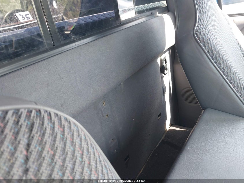 1998 Dodge Ram 1500 St/Ws VIN: 1B7HC16X1WS693243 Lot: 43312229