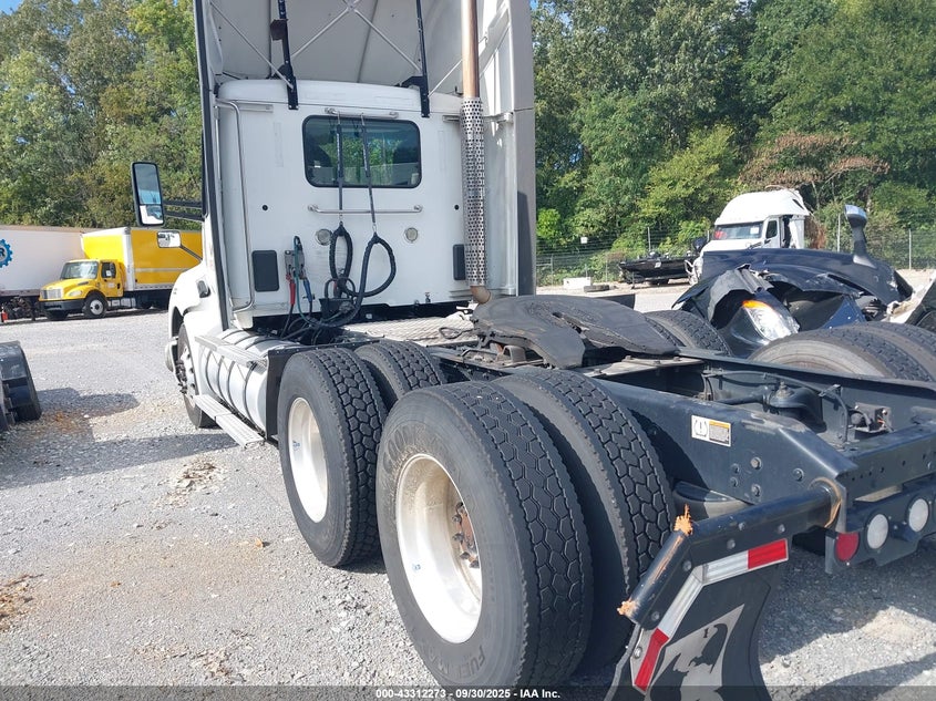 2020 KENWORTH T680 auction photo 3