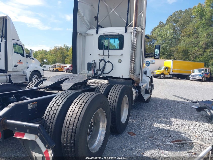2020 KENWORTH T680 auction photo 4