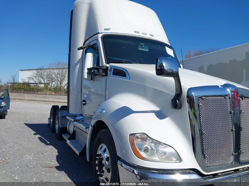2020 KENWORTH T680 auction photo 1