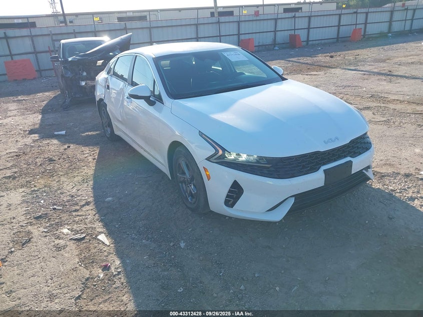 2022 KIA K5 LXS - 5XXG14J27NG116112