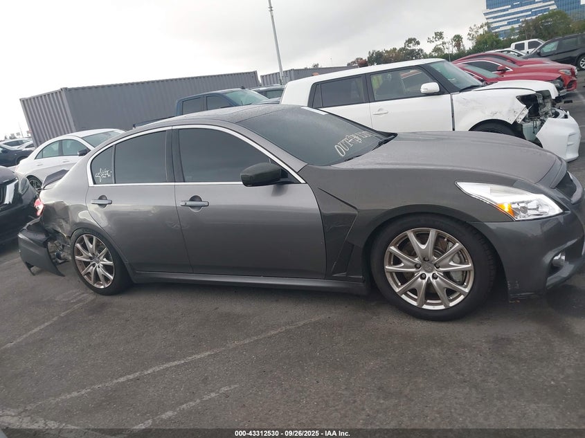 2013 INFINITI G37 JOURNEY - JN1CV6AP6DM716660