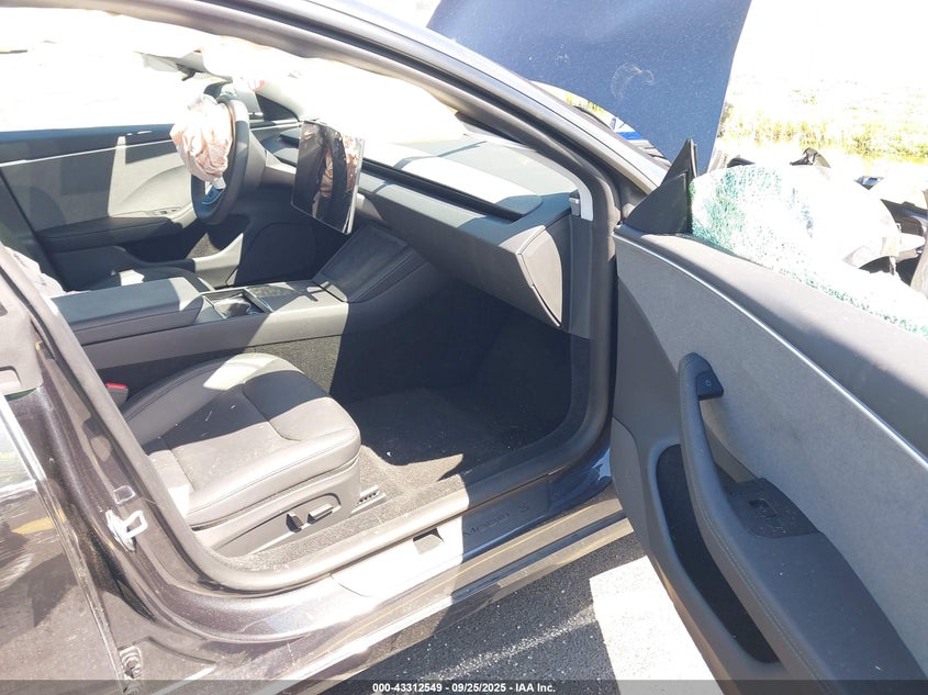 2025 TESLA MODEL 3 LONG RANGE REAR-WHEEL DRIVE 5YJ3E1EA0SF986155