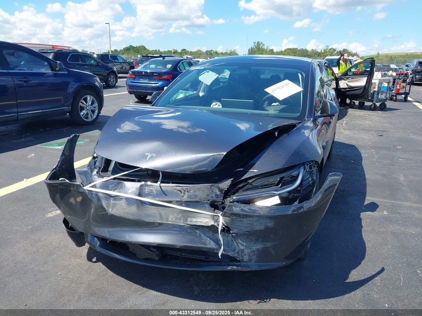 2025 TESLA MODEL 3 LONG RANGE REAR-WHEEL DRIVE 5YJ3E1EA0SF986155