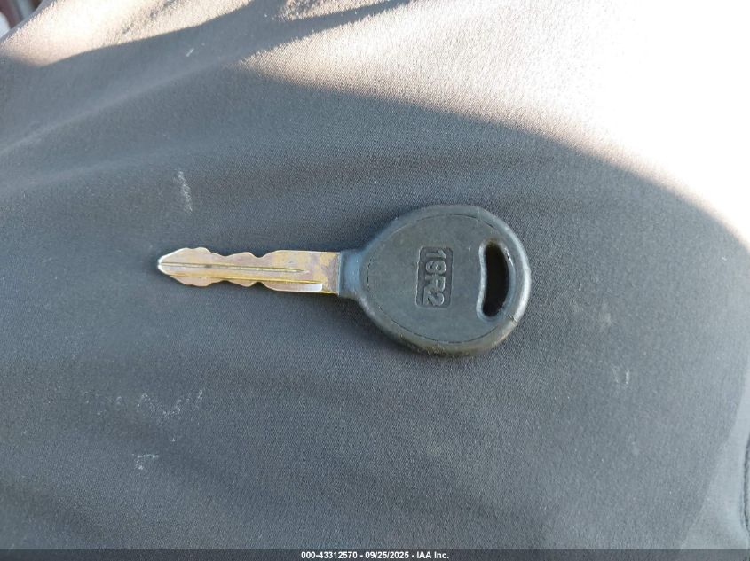 2000 Dodge Grand Caravan Se VIN: 1B4GP44G7YB726329 Lot: 43312570